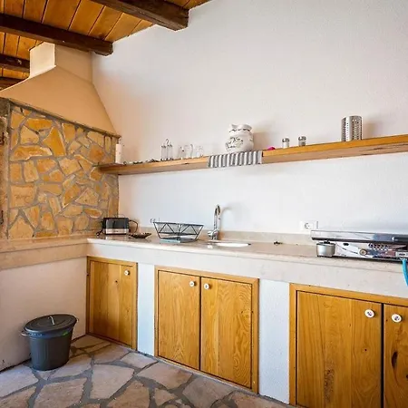 Casa Tereza Casa de Férias Mrgani